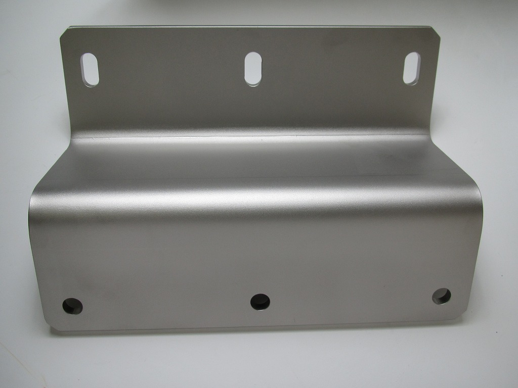 ブラケット製作