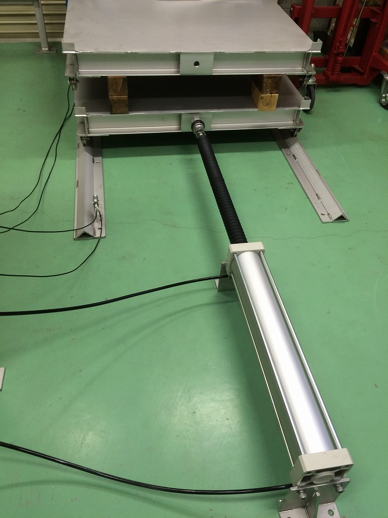 連続往復装置製作（自動化）